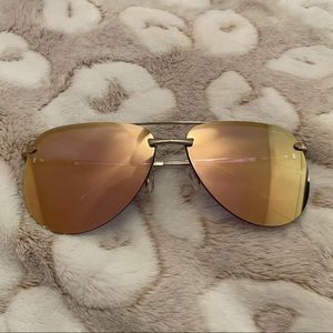 QUAY Australia The Playa in gold/pink